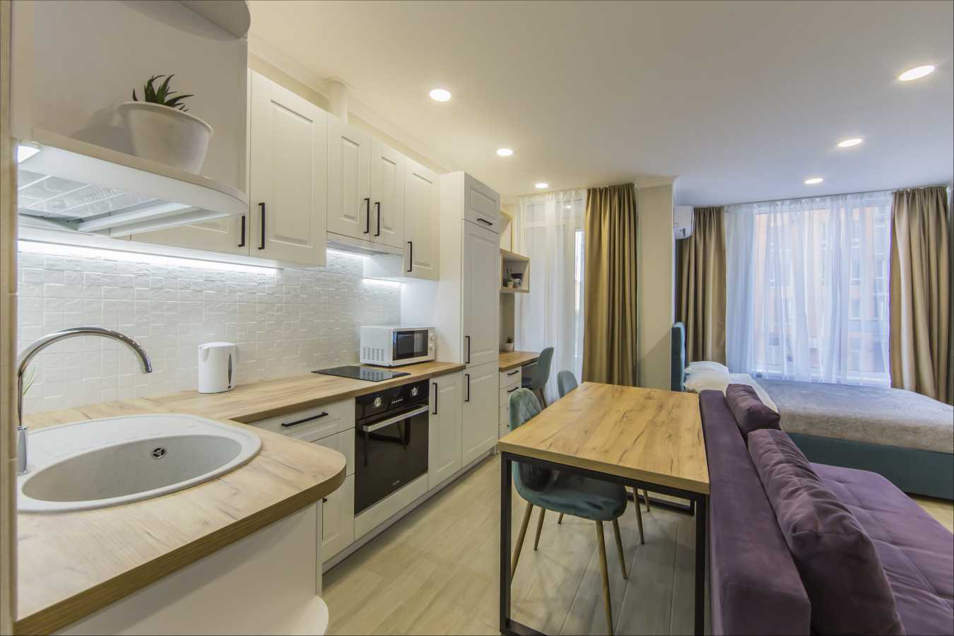 1-комнатная квартира посуточно 35 м², Соборности просп., 17 К2