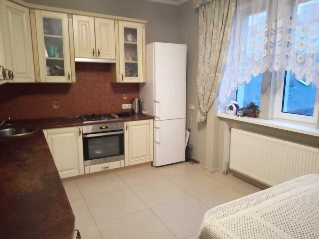 Аренда дома 220 м², Космонавтів