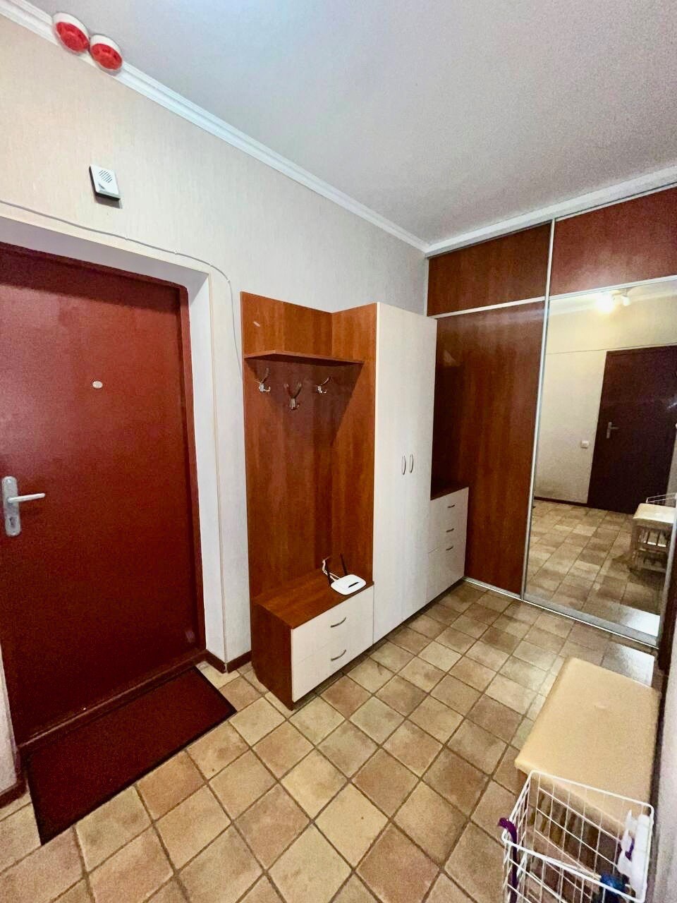 Аренда 1-комнатной квартиры 52 м², Василия Симоненко ул., 5А