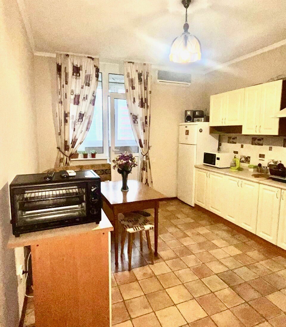 Аренда 1-комнатной квартиры 52 м², Василия Симоненко ул., 5А