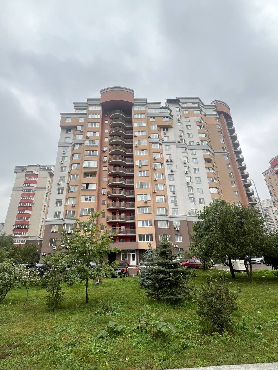 Аренда 1-комнатной квартиры 52 м², Василия Симоненко ул., 5А