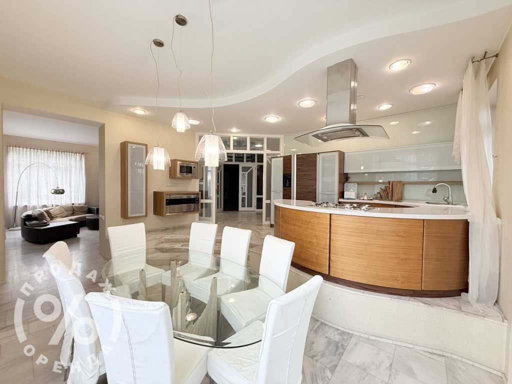 Аренда дома 478 м², Волжская ул., 24