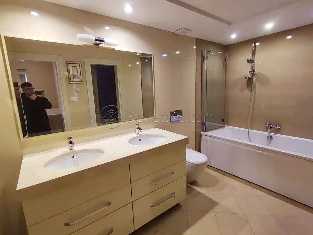Оренда 3-кімнатної квартири 120 м², Велика Арнаутська вул., 22