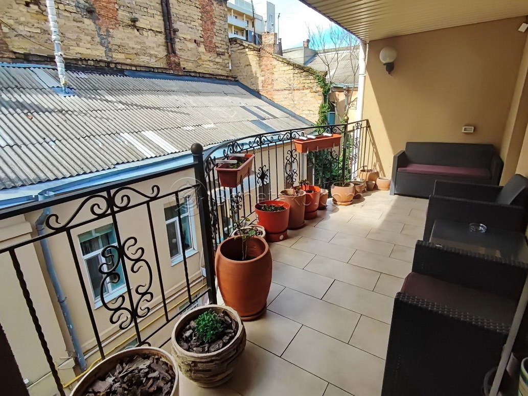 Оренда 3-кімнатної квартири 120 м², Велика Арнаутська вул., 22