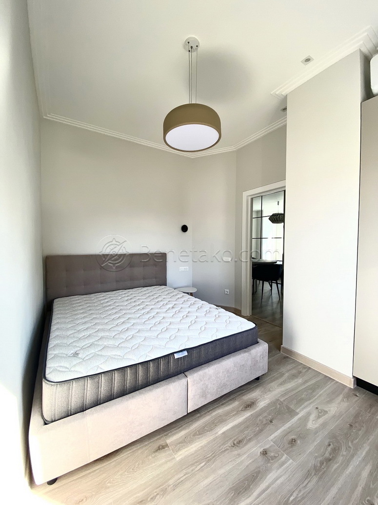 Оренда 4-кімнатної квартири 110 м², Мореходный пров., 2А