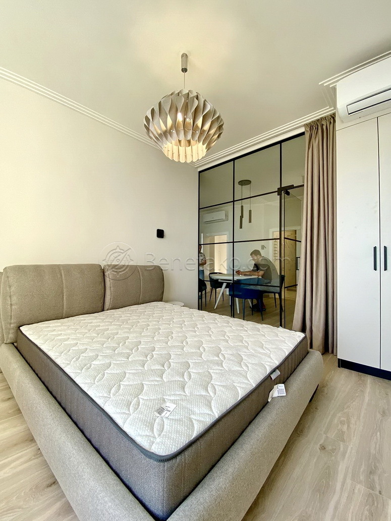 Оренда 4-кімнатної квартири 110 м², Мореходный пров., 2А