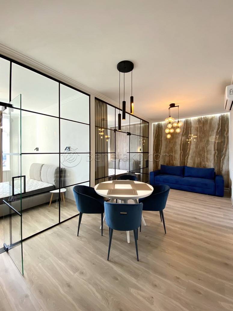 Оренда 4-кімнатної квартири 110 м², Мореходный пров., 2А