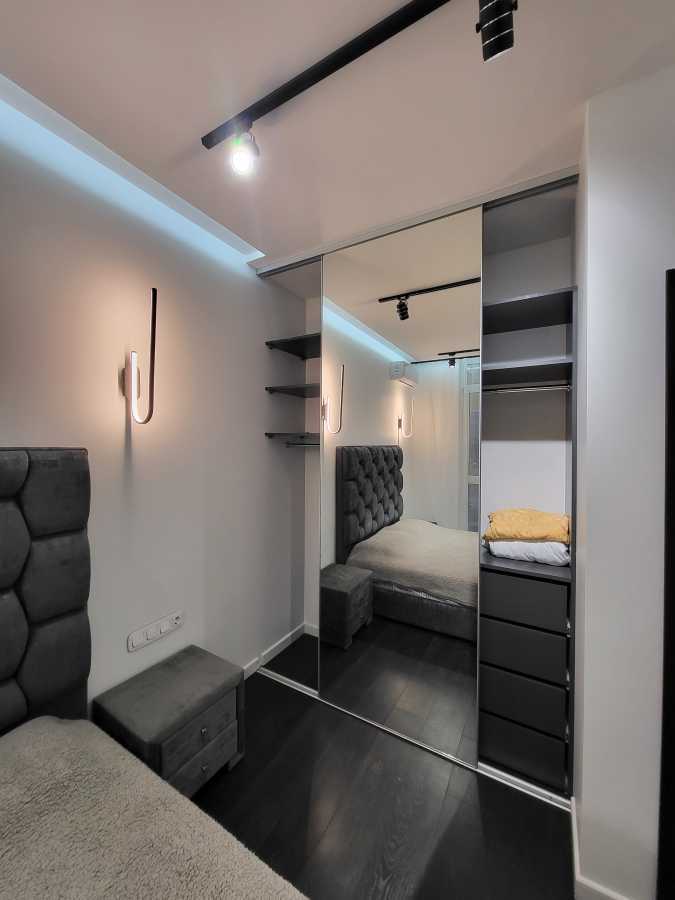 Аренда 1-комнатной квартиры 51 м², Джона Маккейна ул., 1