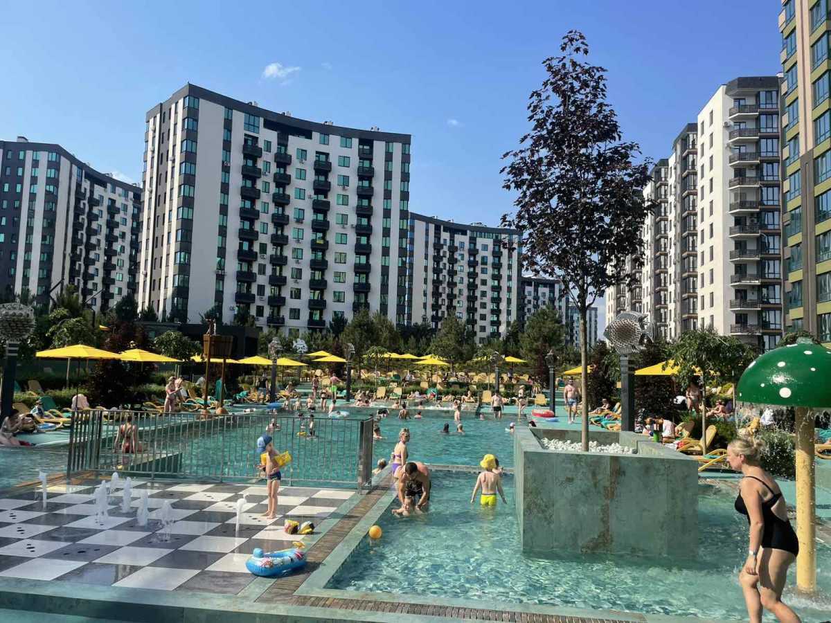 Аренда 1-комнатной квартиры 38 м², Героев Небесной Сотни просп.