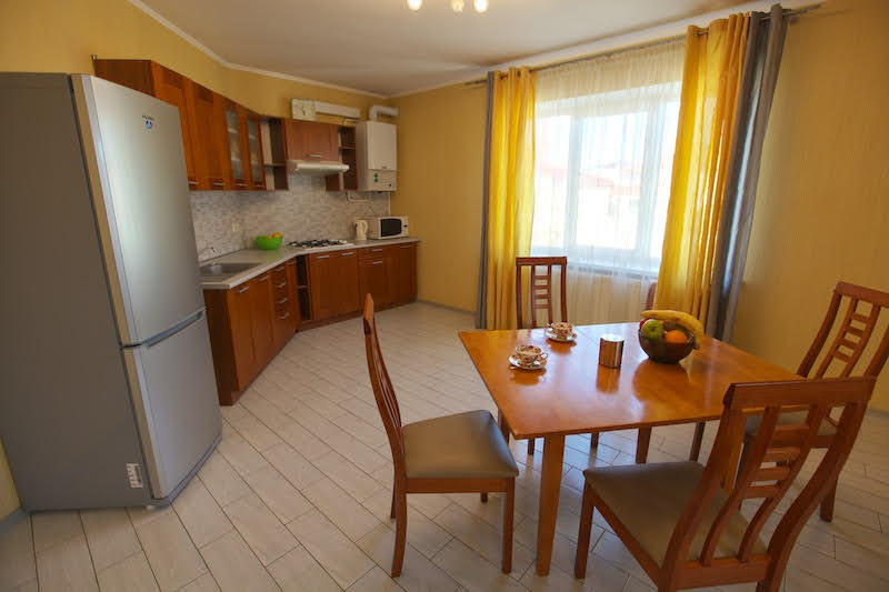 Оренда 3-кімнатної квартири 300 м², Академіка Вавілова вул.