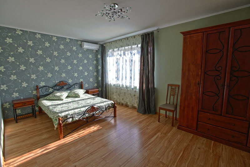 Оренда 3-кімнатної квартири 300 м², Академіка Вавілова вул.