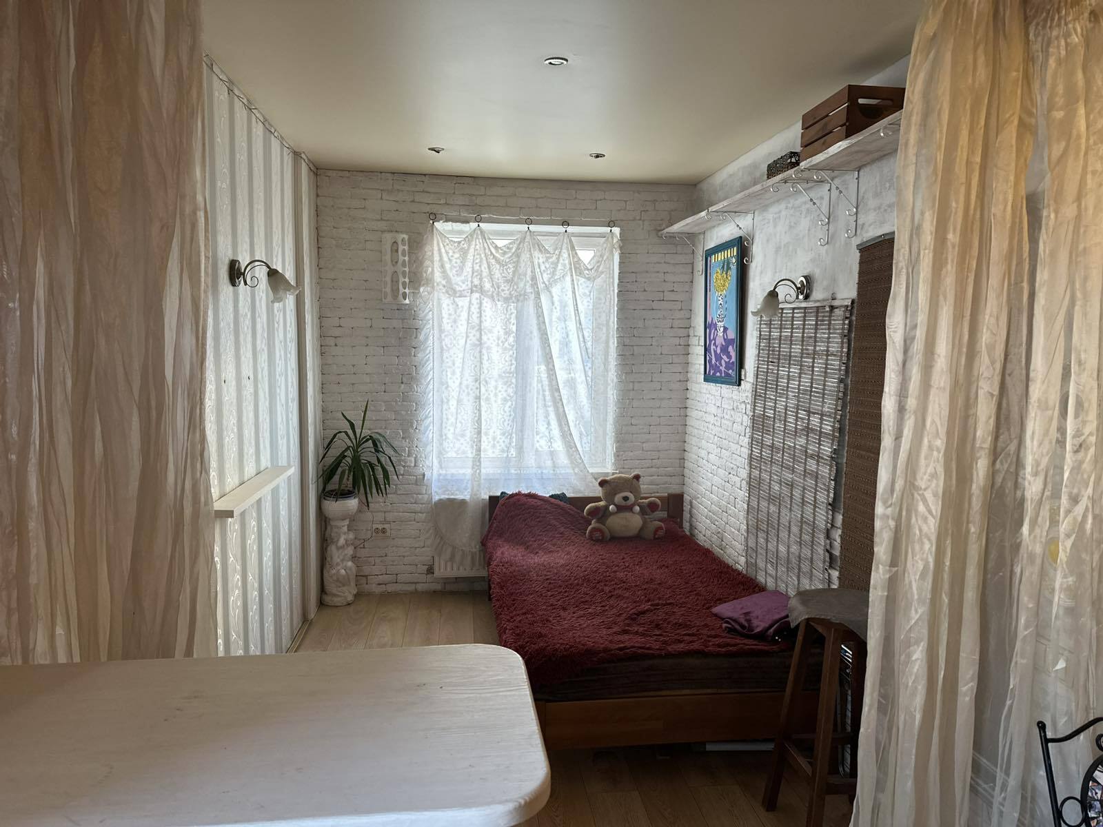 Оренда 1-кімнатної квартири 42 м², Массив Радужный вул.