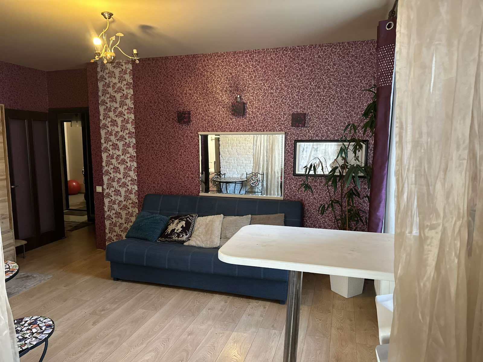 Оренда 1-кімнатної квартири 42 м², Массив Радужный вул.