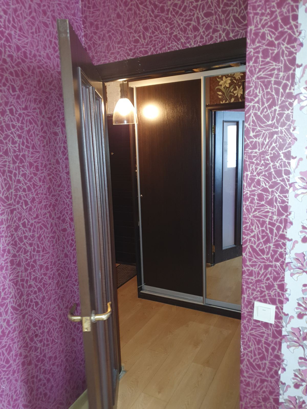 Оренда 1-кімнатної квартири 42 м², Массив Радужный вул.