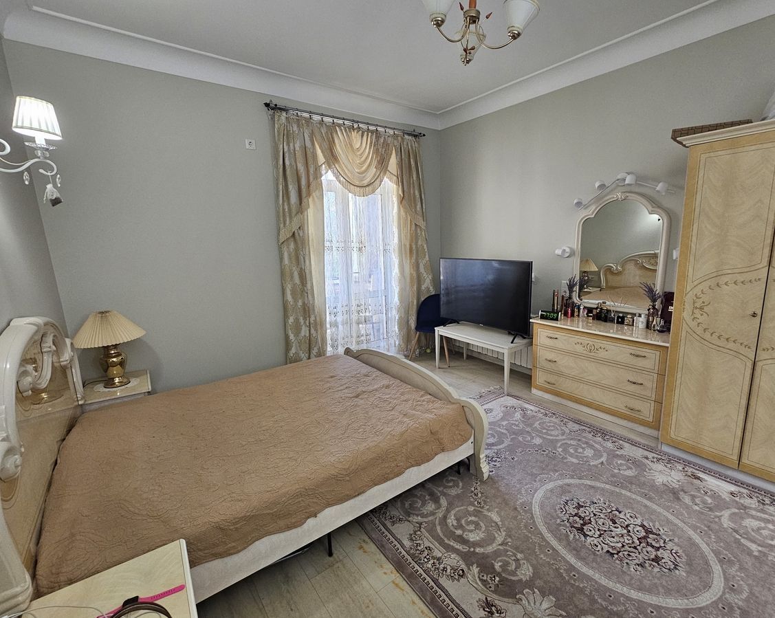 Продажа 2-комнатной квартиры 56 м², Дмитрия Яворницкого просп., 119