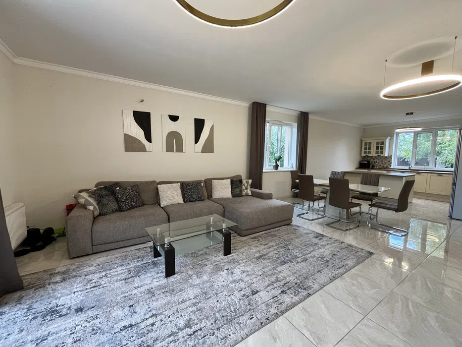 Аренда дома 275 м², 5-я Абрикосовая ул.