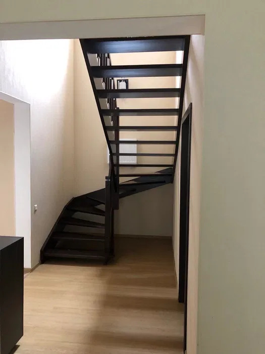 Оренда будинку 158 м², Святошинська вул.