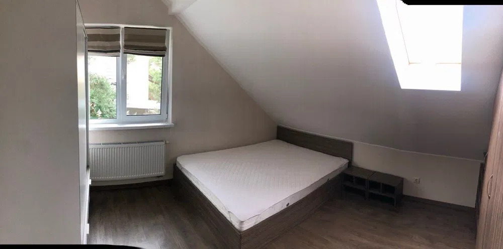 Оренда будинку 158 м², Святошинська вул.
