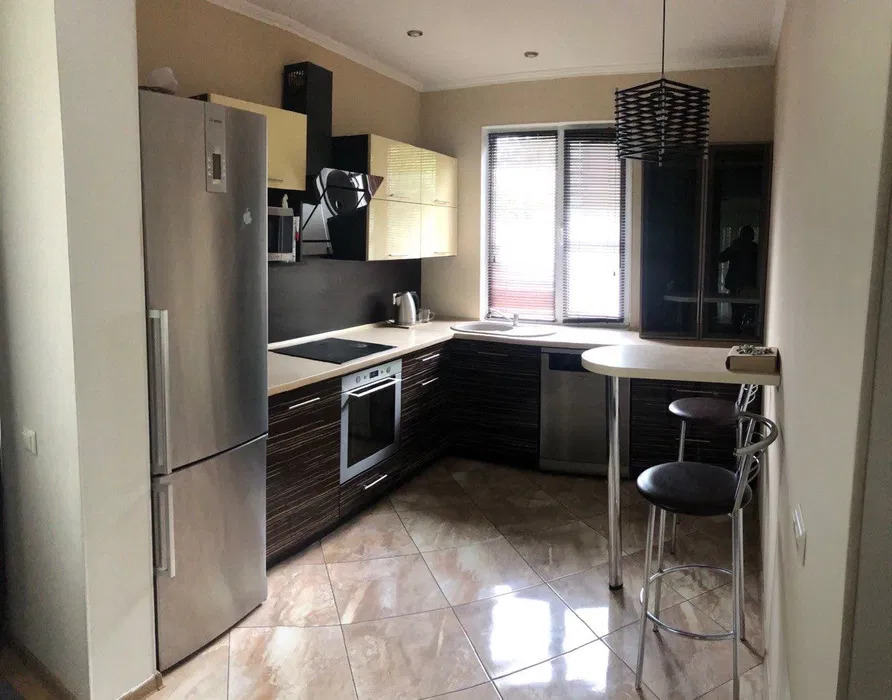 Оренда будинку 158 м², Святошинська вул.