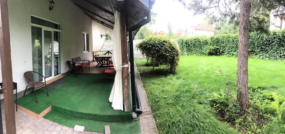 Оренда будинку 158 м², Святошинська вул.