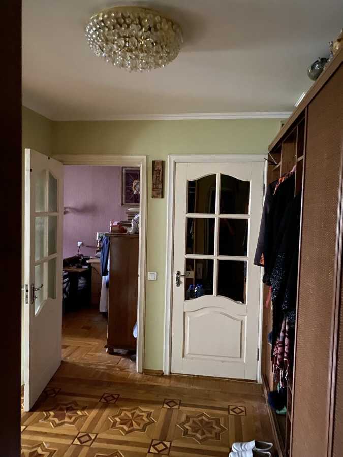 Продаж 3-кімнатної квартири 69 м², Котельникова вул., Драгоманова, 20