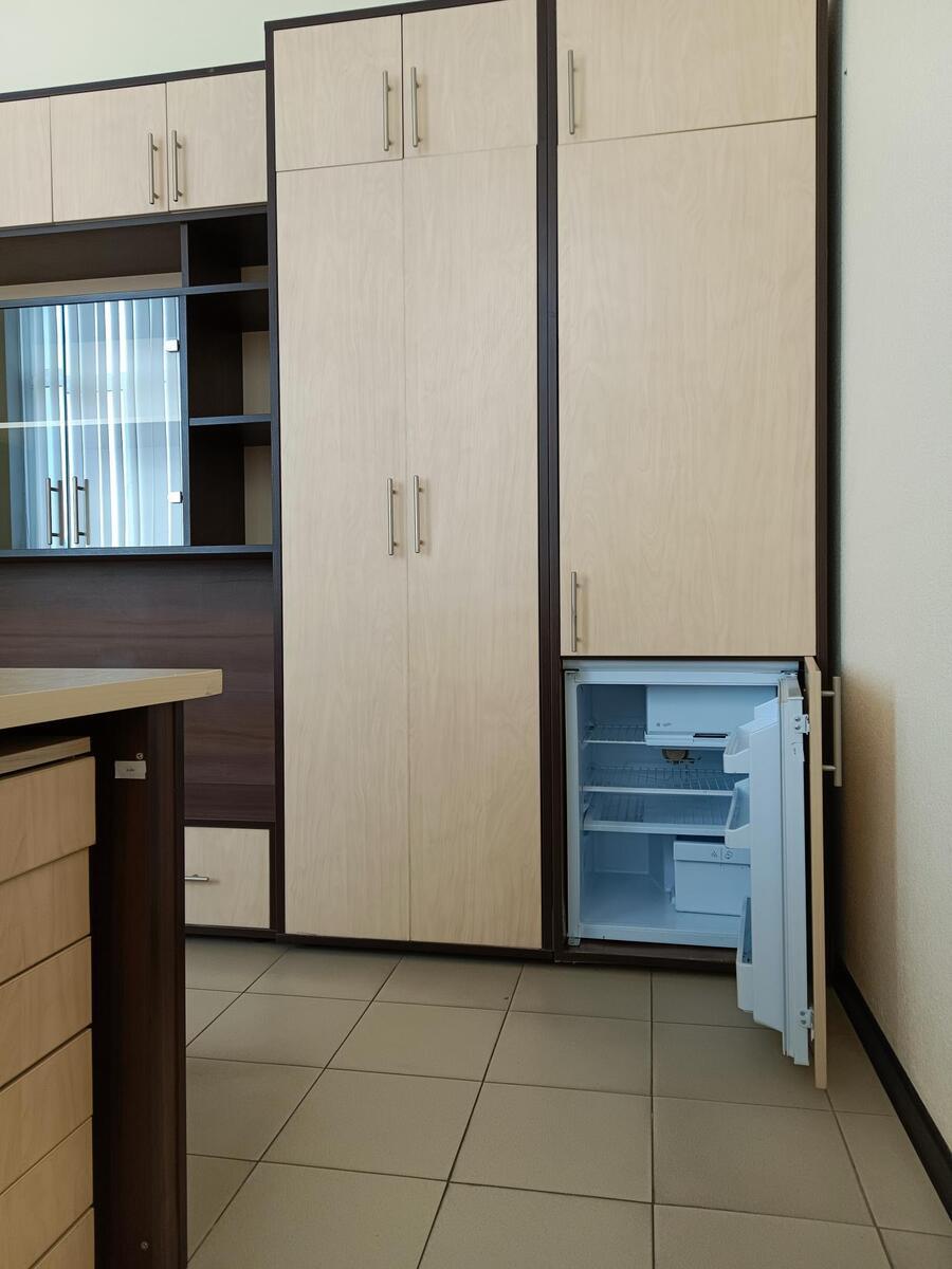 Продаж офісу 1170 м², Харківське шосе