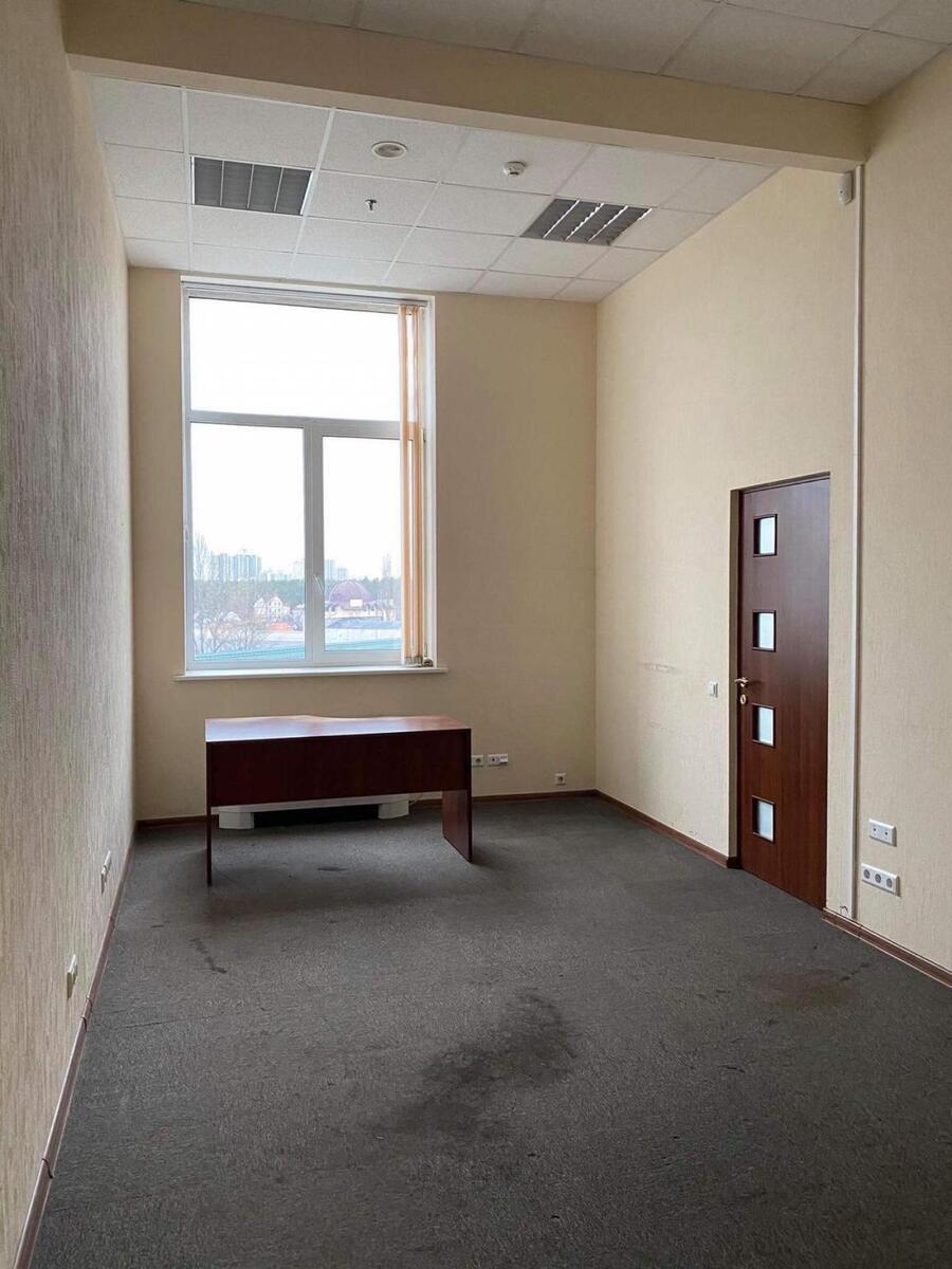Продаж офісу 1170 м², Харківське шосе