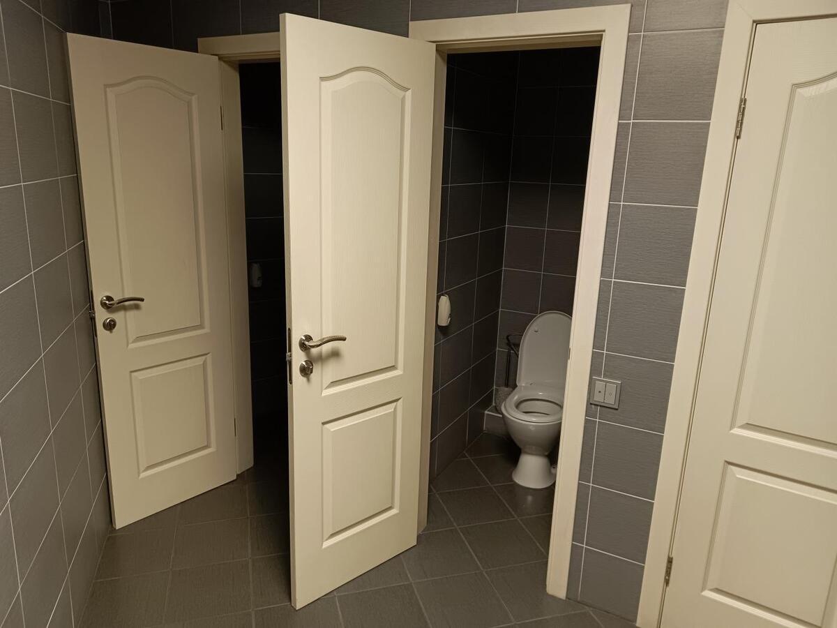 Продаж офісу 1170 м², Харківське шосе
