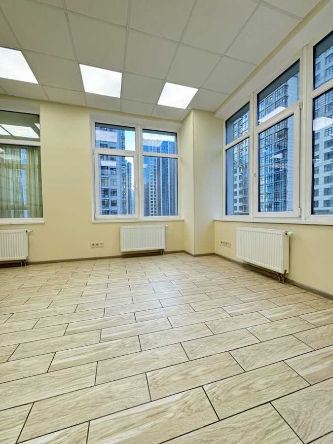 Продаж офісу 125.4 м², Андрія Кизила вул., Верхогляда, 15