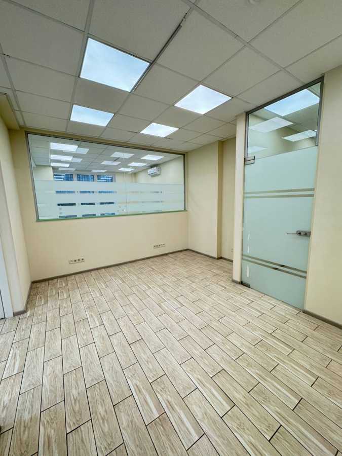 Продаж офісу 125.4 м², Андрія Кизила вул., Верхогляда, 15