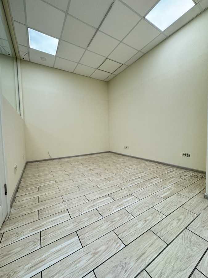 Продаж офісу 125.4 м², Андрія Кизила вул., Верхогляда, 15
