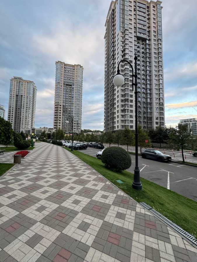 Продаж офісу 125.4 м², Андрія Кизила вул., Верхогляда, 15