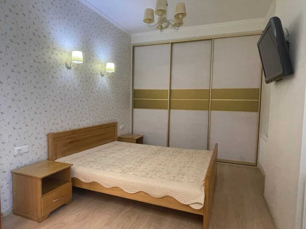Аренда 2-комнатной квартиры 47 м², Жилянская ул.