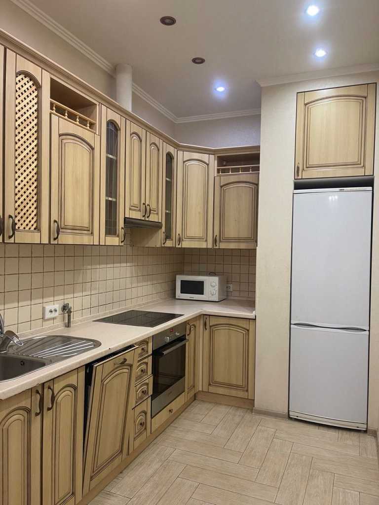 Аренда 2-комнатной квартиры 47 м², Жилянская ул.