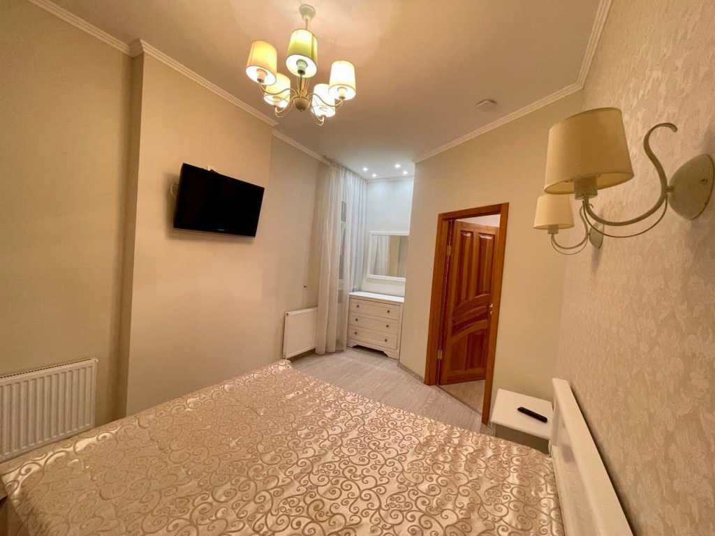 Аренда 2-комнатной квартиры 47 м², Жилянская ул.