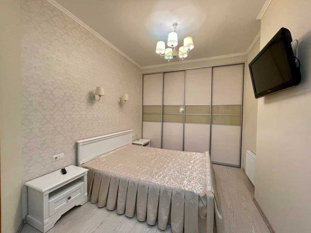 Аренда 2-комнатной квартиры 47 м², Жилянская ул.