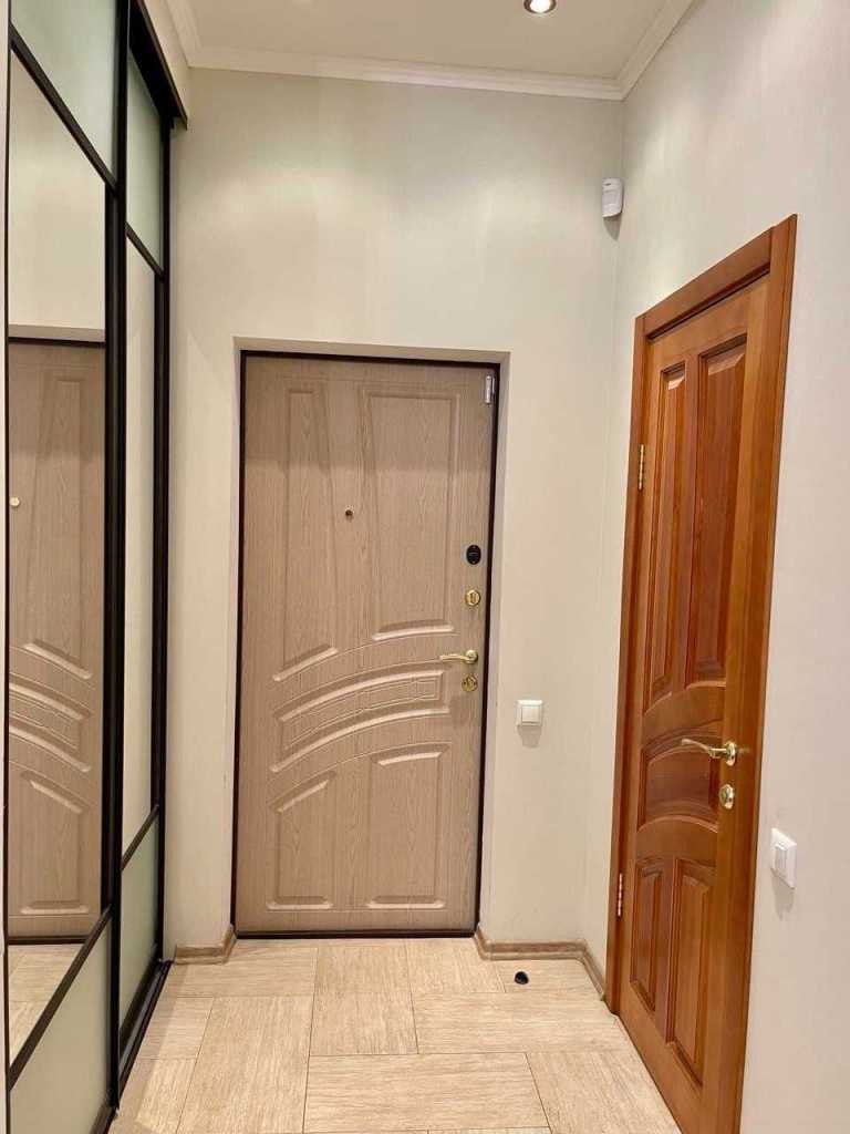 Аренда 2-комнатной квартиры 47 м², Жилянская ул.