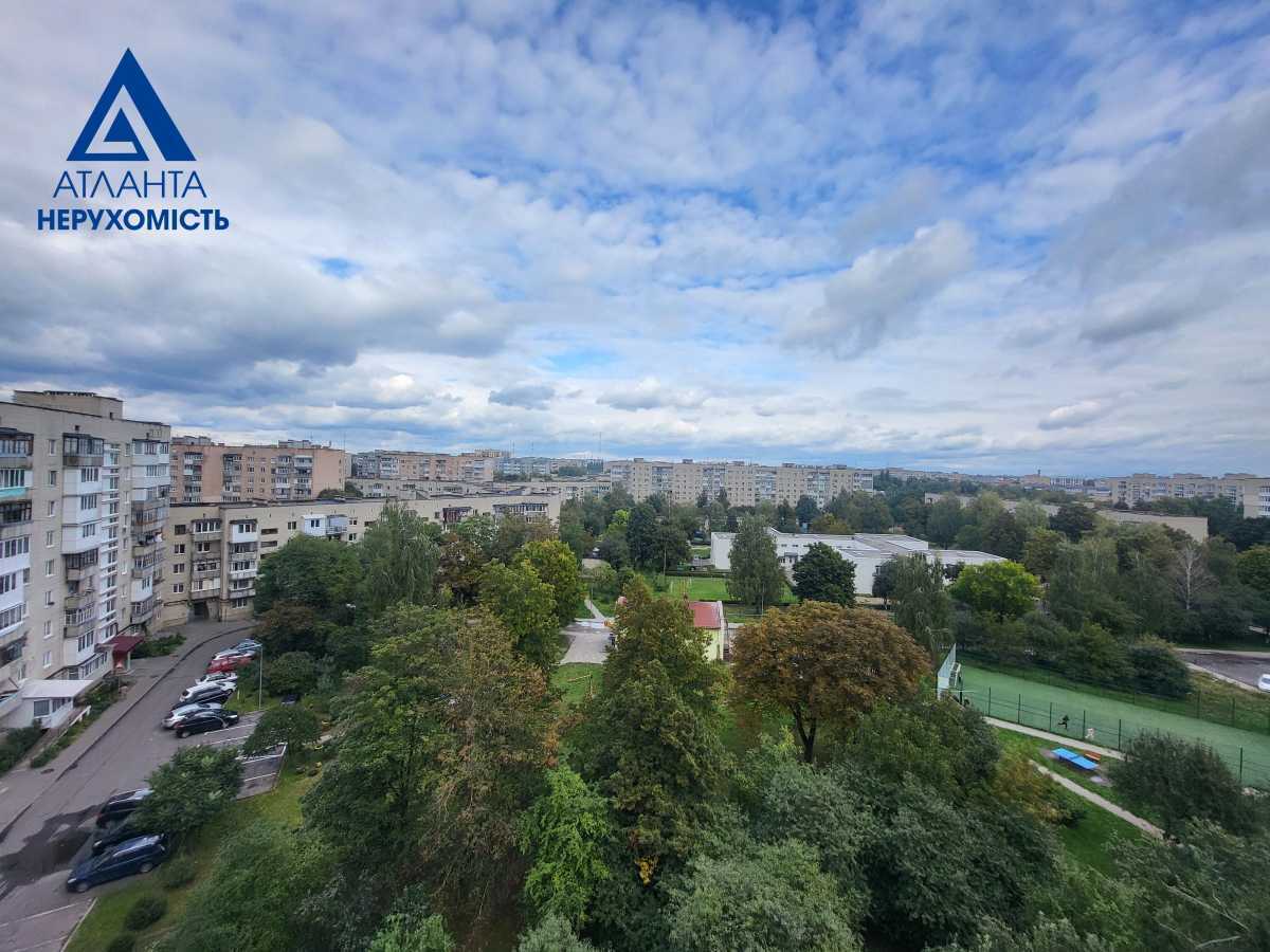 Продажа 3-комнатной квартиры 67 м², Соборности просп., 37Б