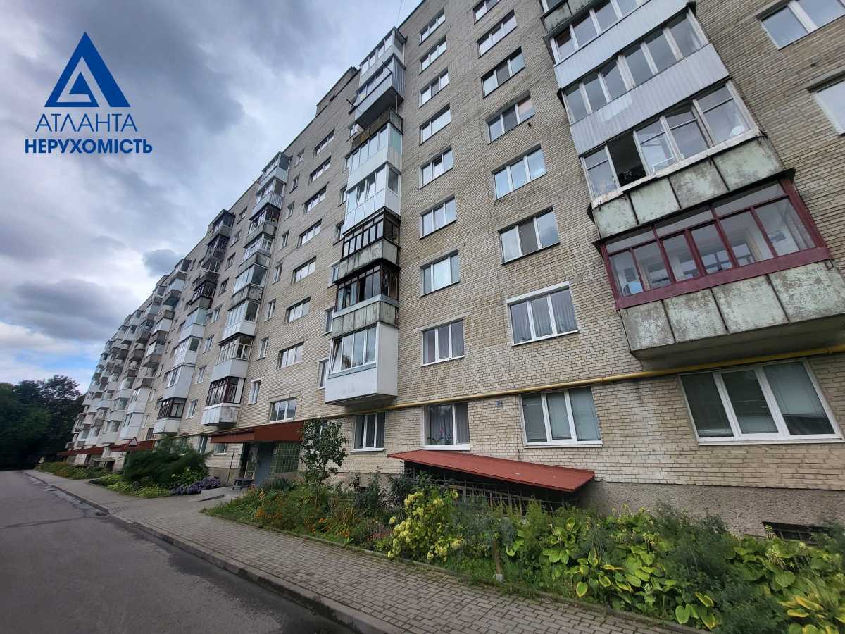 Продажа 3-комнатной квартиры 67 м², Соборности просп., 37Б