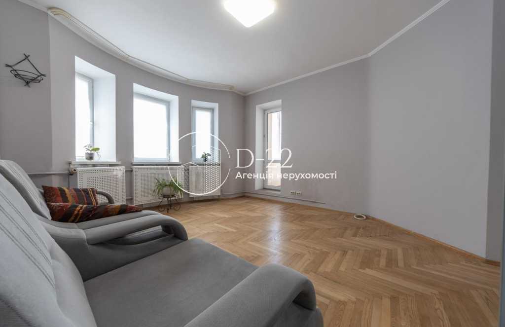 Продажа 3-комнатной квартиры 98 м², Александра Кошица ул., 7А