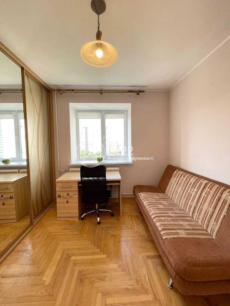 Продажа 3-комнатной квартиры 98 м², Александра Кошица ул., 7А