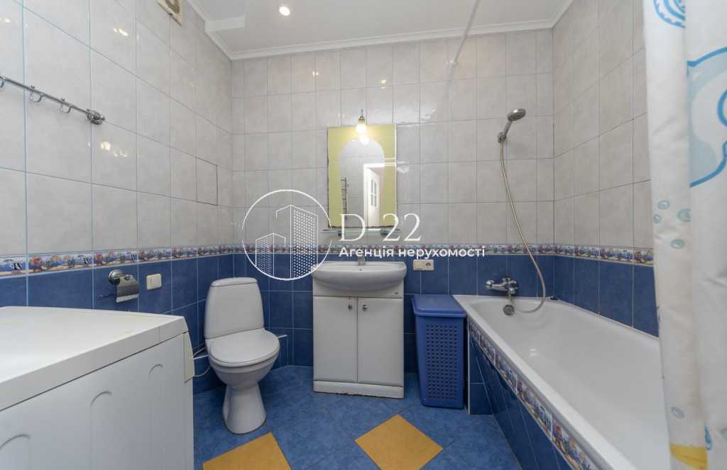 Продажа 3-комнатной квартиры 98 м², Александра Кошица ул., 7А