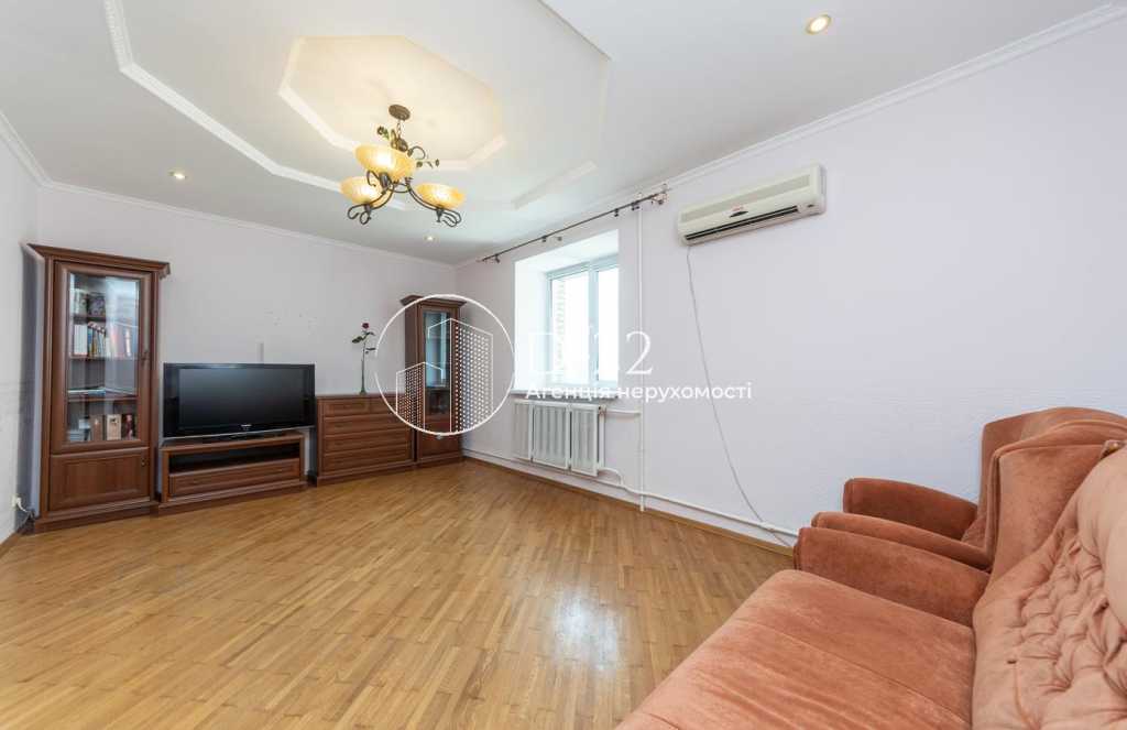 Продажа 3-комнатной квартиры 98 м², Александра Кошица ул., 7А