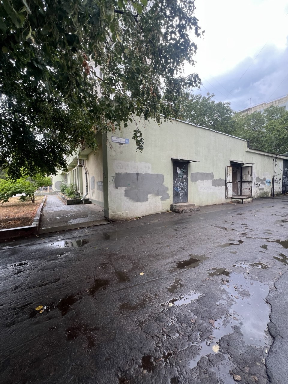 Аренда торгового помещения 215 м², Варненская ул., 7