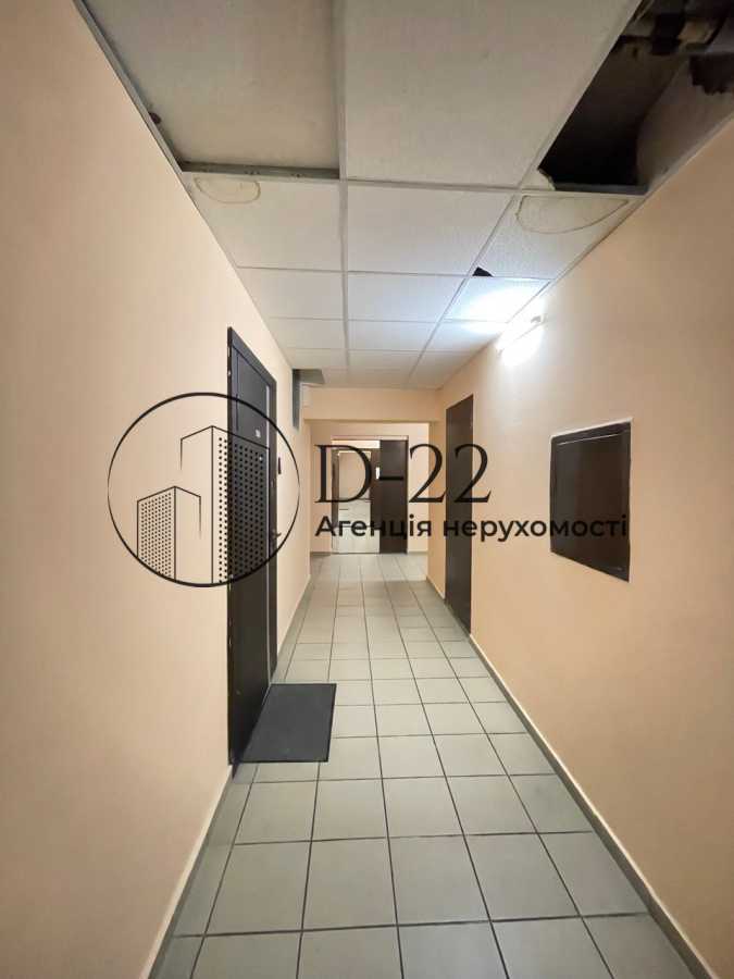 Продаж 2-кімнатної квартири 76 м², Михайла Донця вул., Драгоманова, 40з