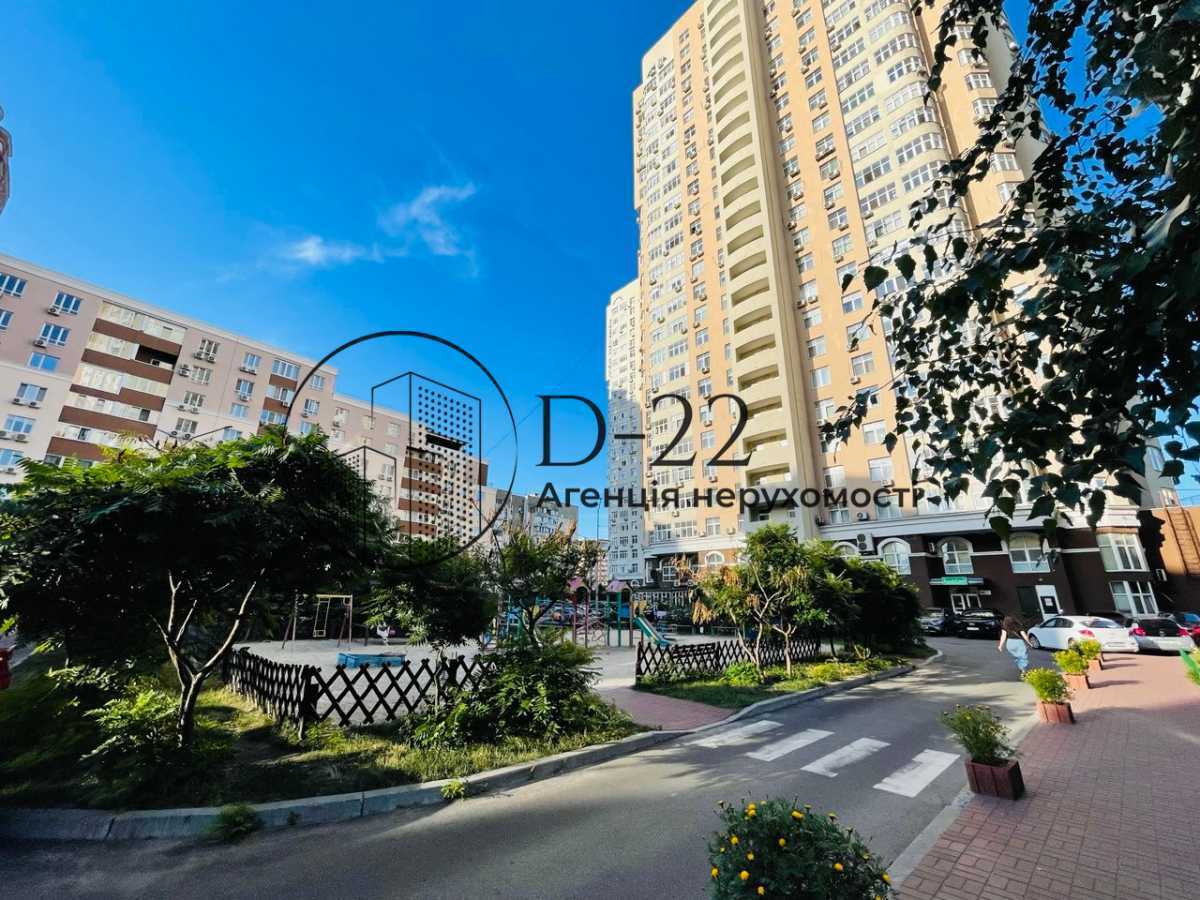 Продаж 2-кімнатної квартири 76 м², Михайла Донця вул., Драгоманова, 40з