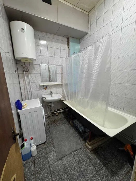 Аренда 2-комнатной квартиры 48 м², Валентина Ларионова ул.