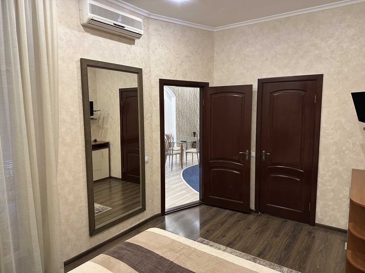 Аренда 2-комнатной квартиры 65 м², Саксаганского ул., 131А