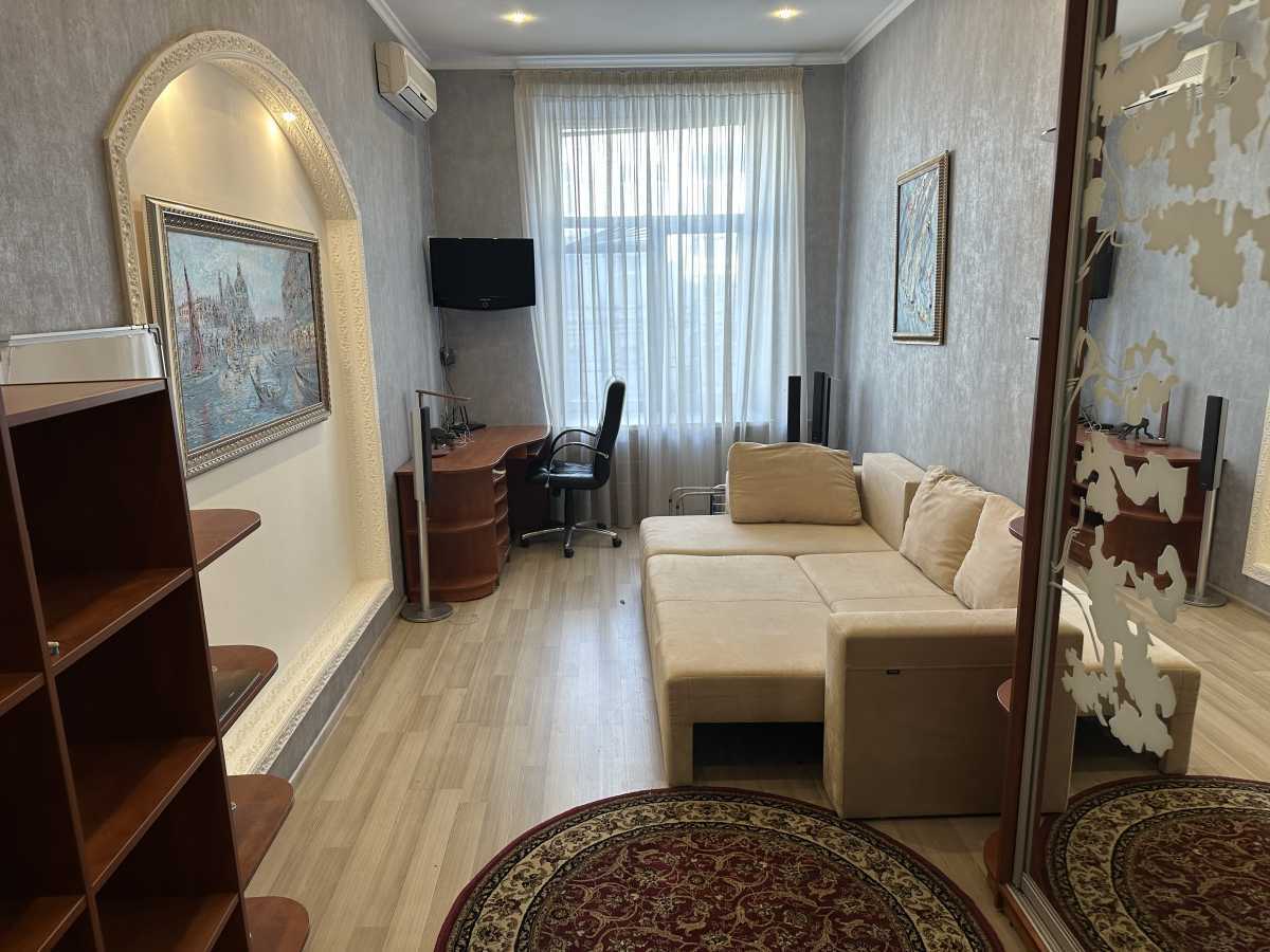 Аренда 2-комнатной квартиры 65 м², Саксаганского ул., 131А