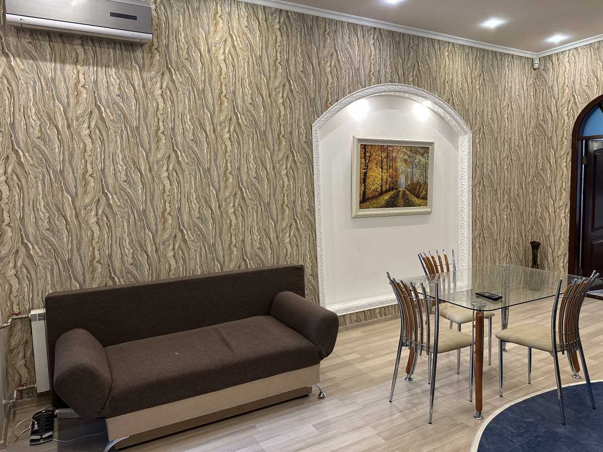 Аренда 2-комнатной квартиры 65 м², Саксаганского ул., 131А